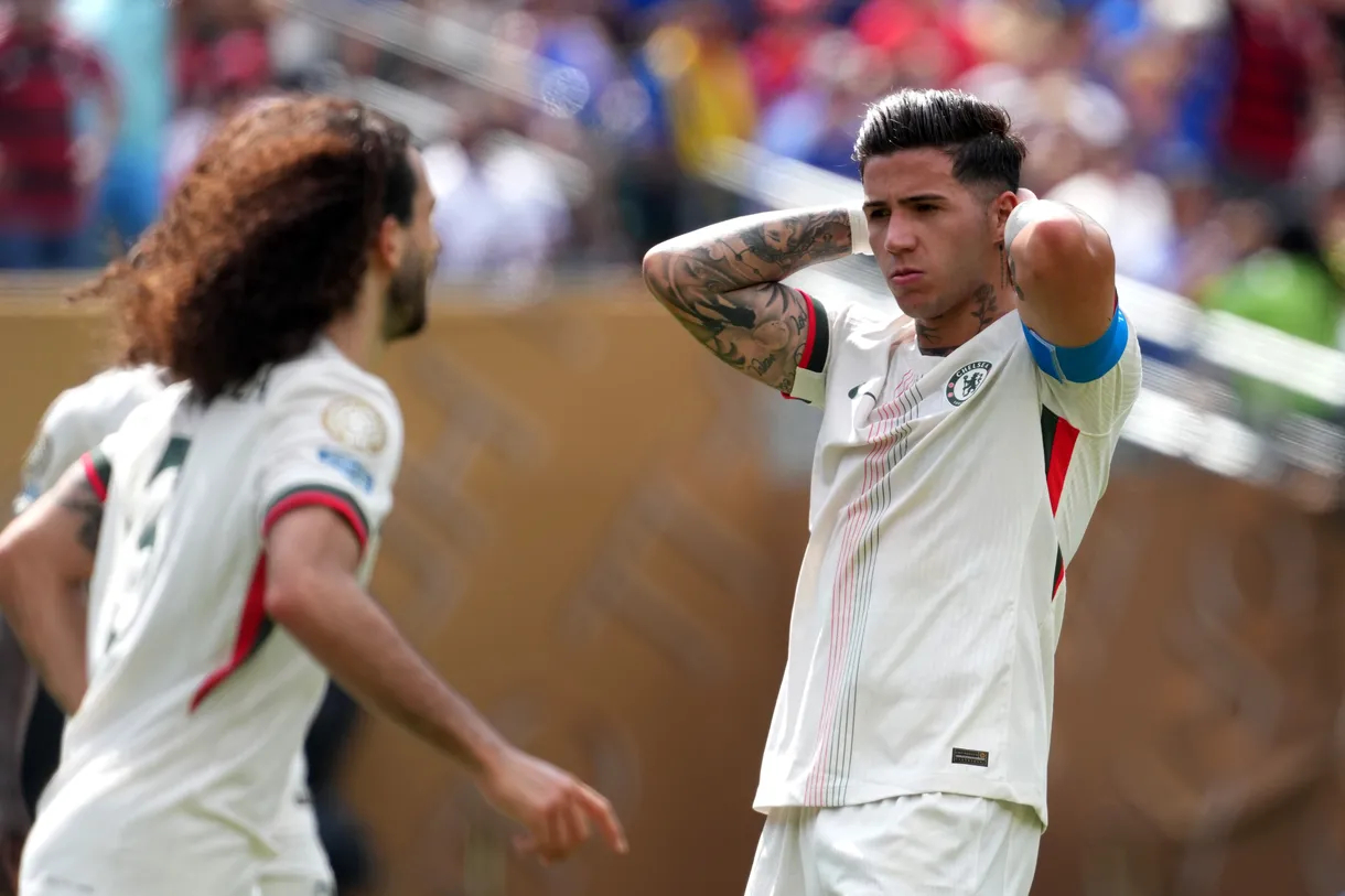 包含欧超杯加时末段再迎强敌，达拉斯独行侠远射贴柱，主帅态度——引发热议，年轻球员得到机会的词条-kaiyun