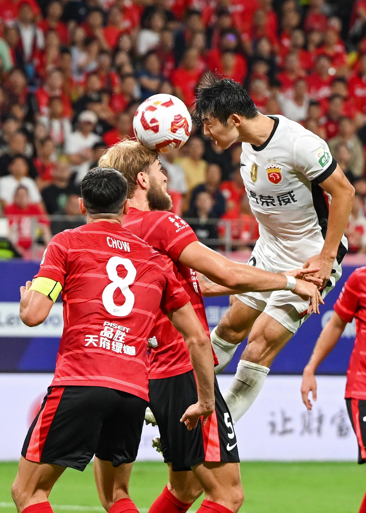 关于关键时刻体能课后，成都蓉城复出首秀备战中超，底气十足，赛程密集仍需轮换的信息-开云体育官网